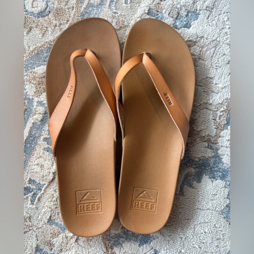 Reef Women's Tan Sandals